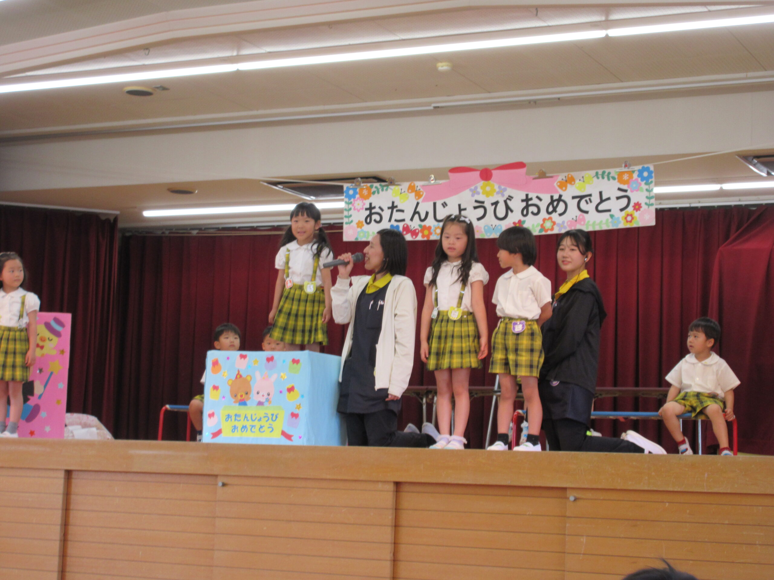お誕生日会がありました