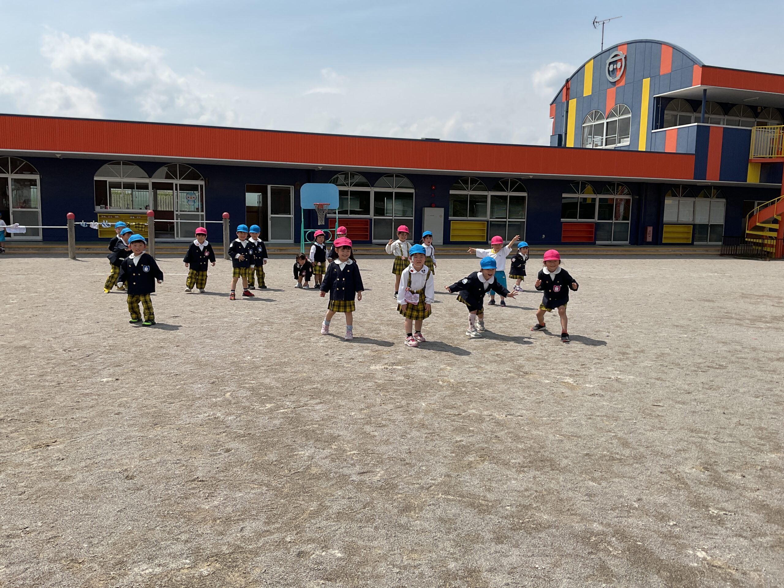 年中さんは集団ゲームをしていました。